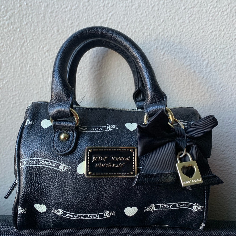 Betsey Johnson New York N.Y. Black small purse